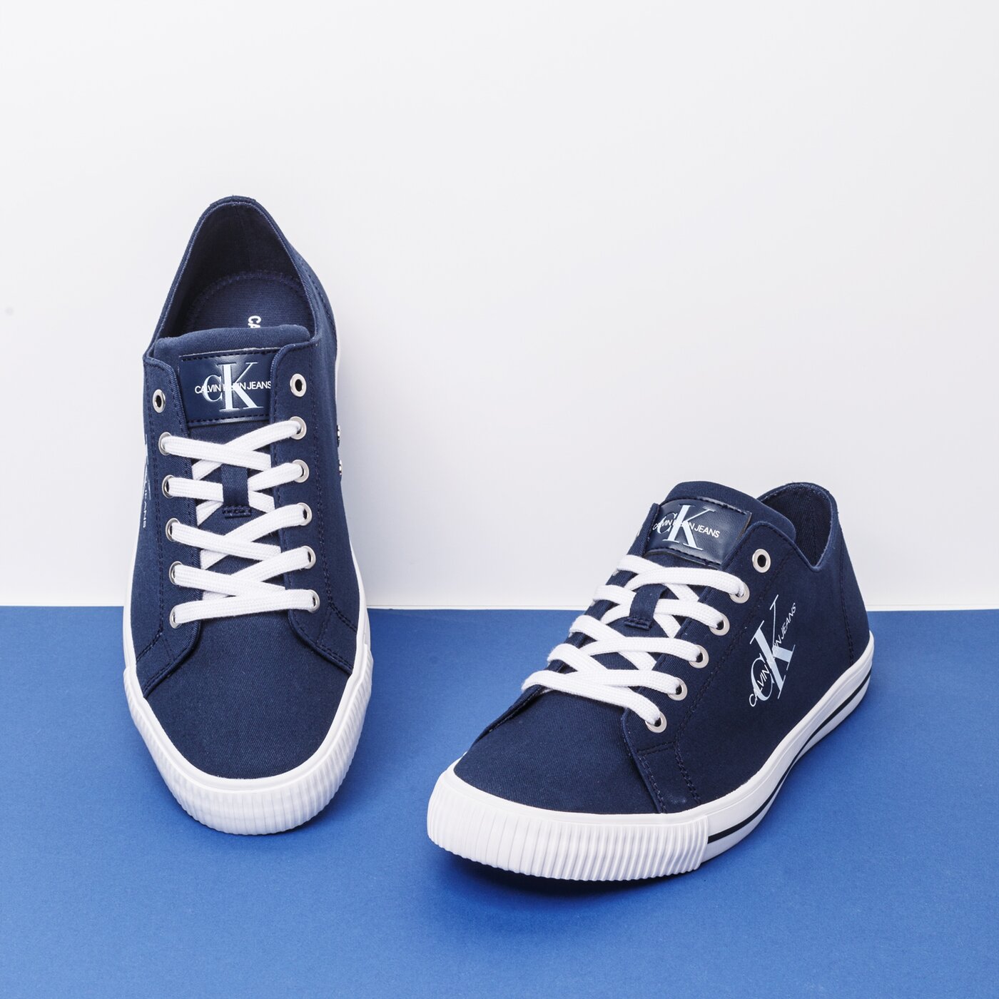 Męskie trampki CALVIN KLEIN AURELIO b4s0670410 kolor granatowy