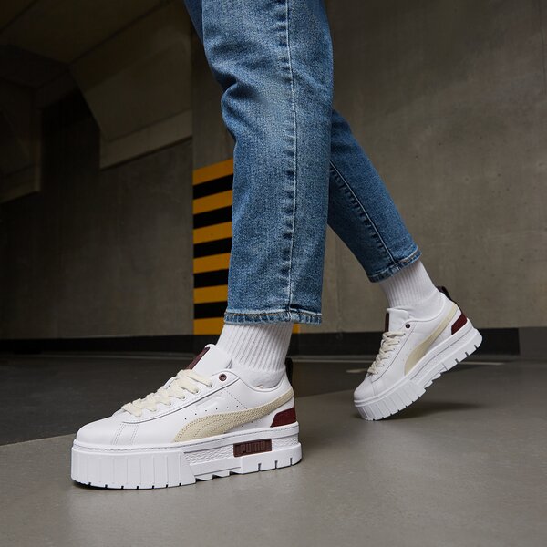 Damskie sneakersy (buty) PUMA MAYZE LUXE WNS 38399503 kolor biały