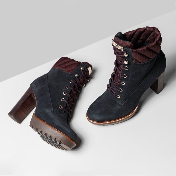 Damskie botki / sztyblety TOMMY HILFIGER I1285LEEN 13C1 fw56821516403 kolor granatowy