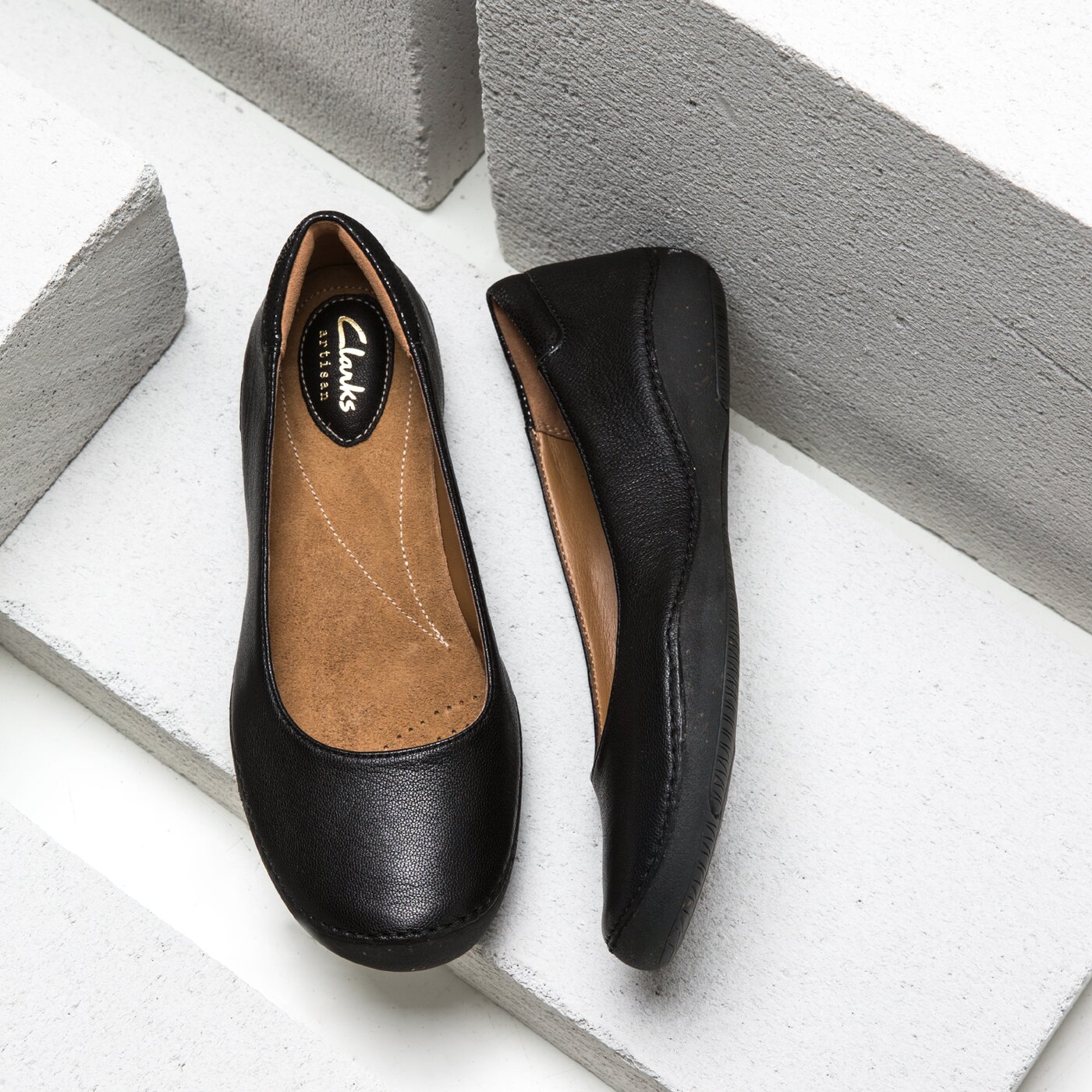 Damskie baleriny (buty) CLARKS AUTUMN SUN 26123769 kolor czarny