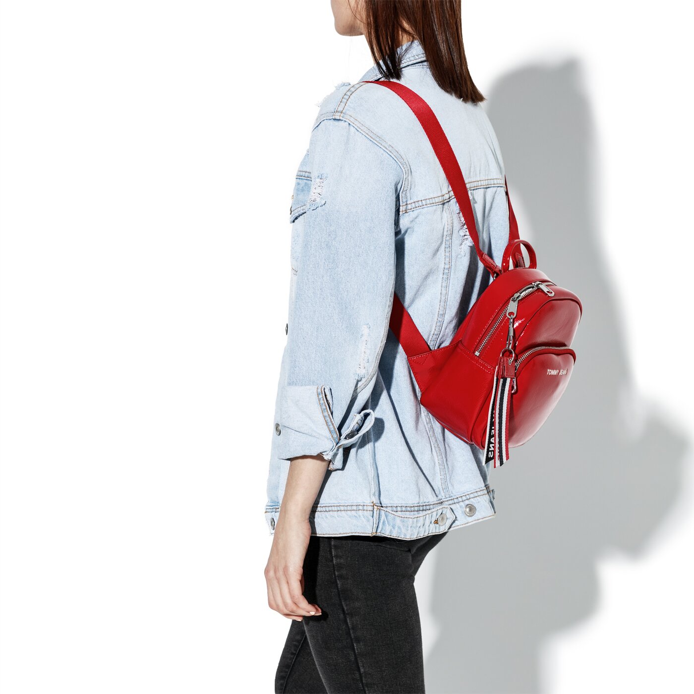 Damski plecak TOMMY HILFIGER PLECAK TJW MODERN GIRL MINI BACKPACK aw0aw06228661 kolor czerwony