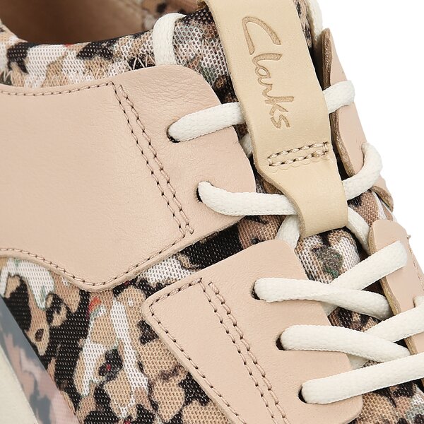 Damskie półbuty CLARKS TRI SOUL 26123809 kolor beżowy