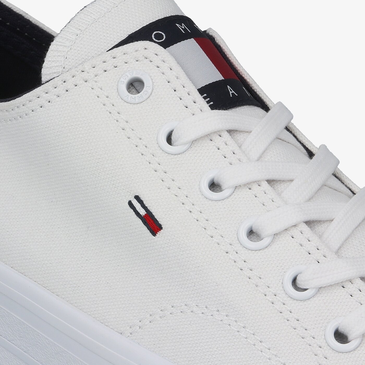 Męskie trampki TOMMY HILFIGER LONG LACE UP VULC em0em00486ybr kolor biały