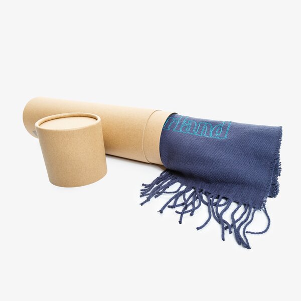 Damski szalik / rękawiczki TIMBERLAND SZALIK SOLID SCARF GIFTBOX AND STICKER tb0a1evs4511 kolor granatowy