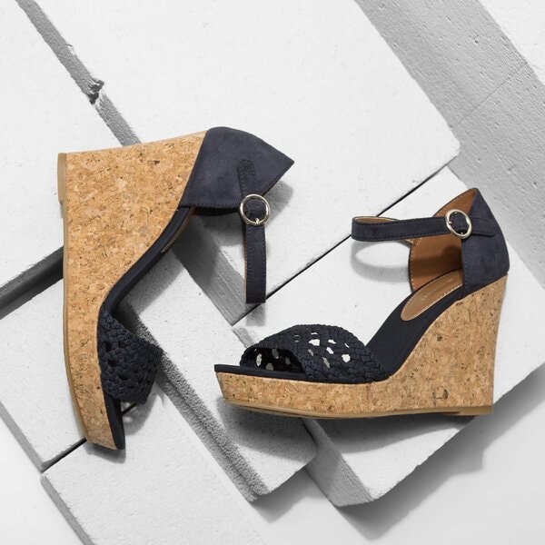 Damskie sandały TOMMY HILFIGER INT-E1285DEL 5 C fw0fw00713403 kolor granatowy