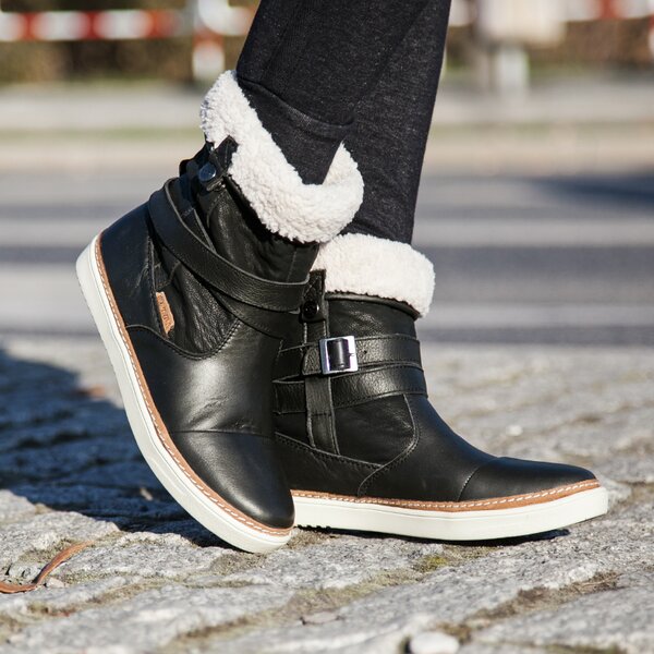 Damskie buty za kostkę O'NEILL PULA 59134002a00 kolor czarny