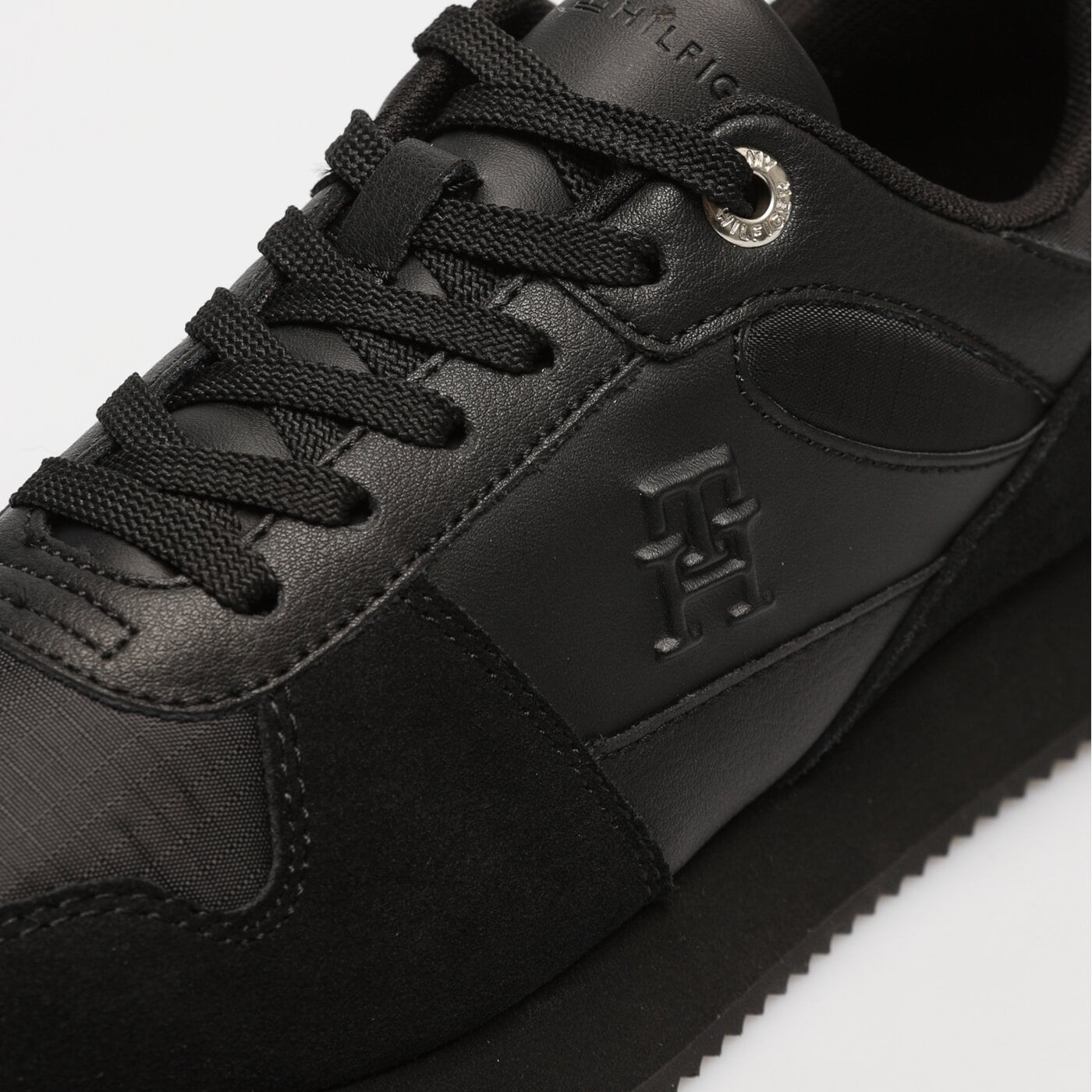 Damskie sneakersy (buty) TOMMY HILFIGER TH ESSENTIAL RUNNER fw0fw07585bds kolor czarny