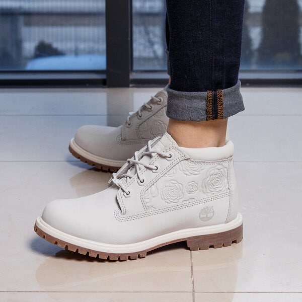 Damskie trapery TIMBERLAND NELLIE CHUKKA DOUBLE a1ktu kolor biały