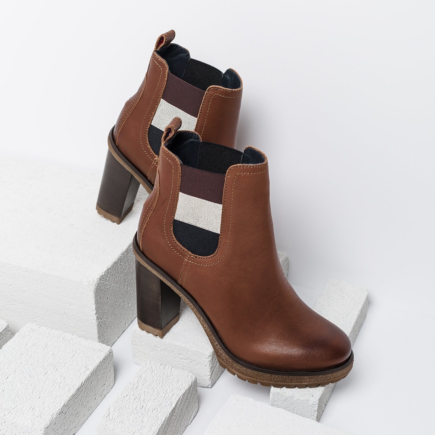 Damskie botki / sztyblety TOMMY HILFIGER CLEO 13A fw0fw01377906 kolor brązowy