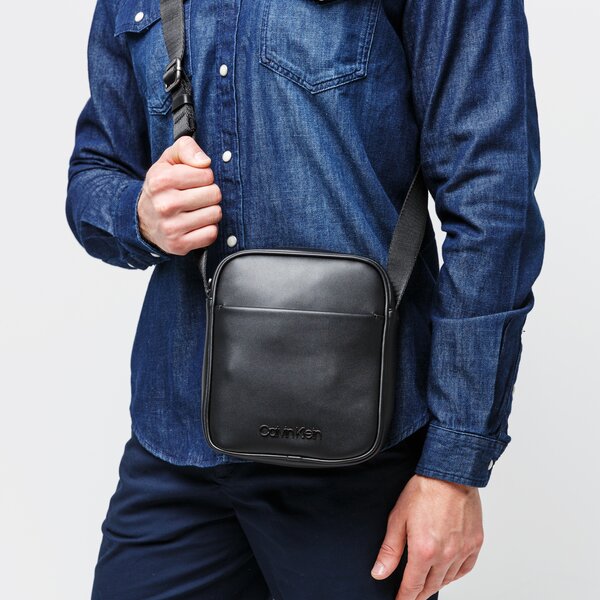 CALVIN KLEIN TORBA CK CENTRAL MINI REPORTER k50k505676bax kolor czarny