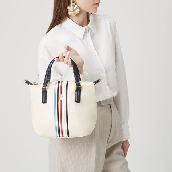 Damska torebka TOMMY HILFIGER TOREBKA POPPY SMALL TOTE CORP aw0aw15986aef kolor beżowy