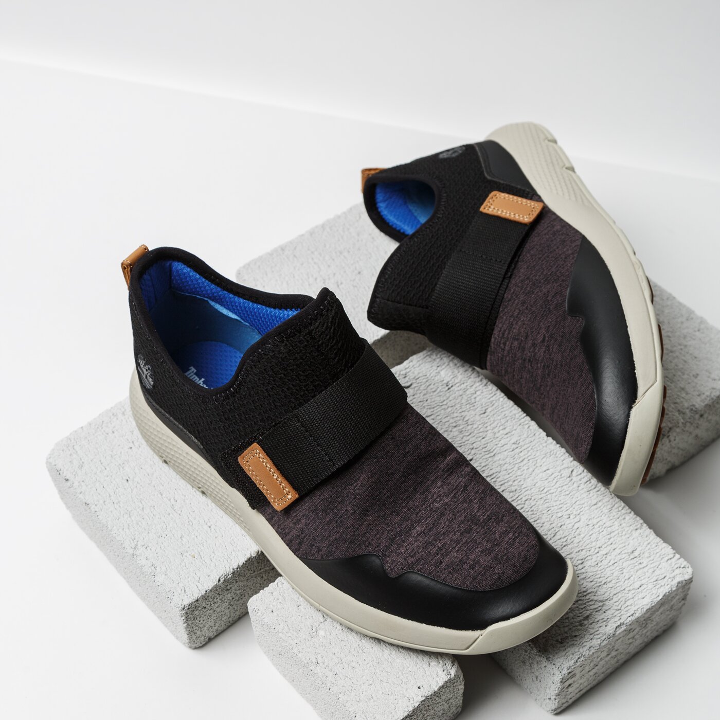 Dziecięce sneakersy (buty) TIMBERLAND FLYROAM FABRIC H&L OX a1sej kolor czarny