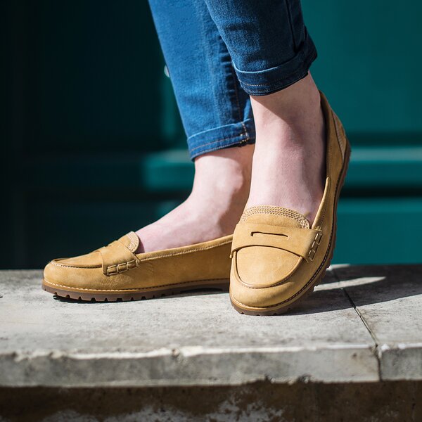 Damskie baleriny (buty) TIMBERLAND JOSLIN PENNY LOAFER a13mm kolor żółty