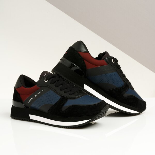 Damskie sneakersy (buty) TOMMY HILFIGER ACTIVE CITY SNEAKER fw0fw04304990 kolor czarny