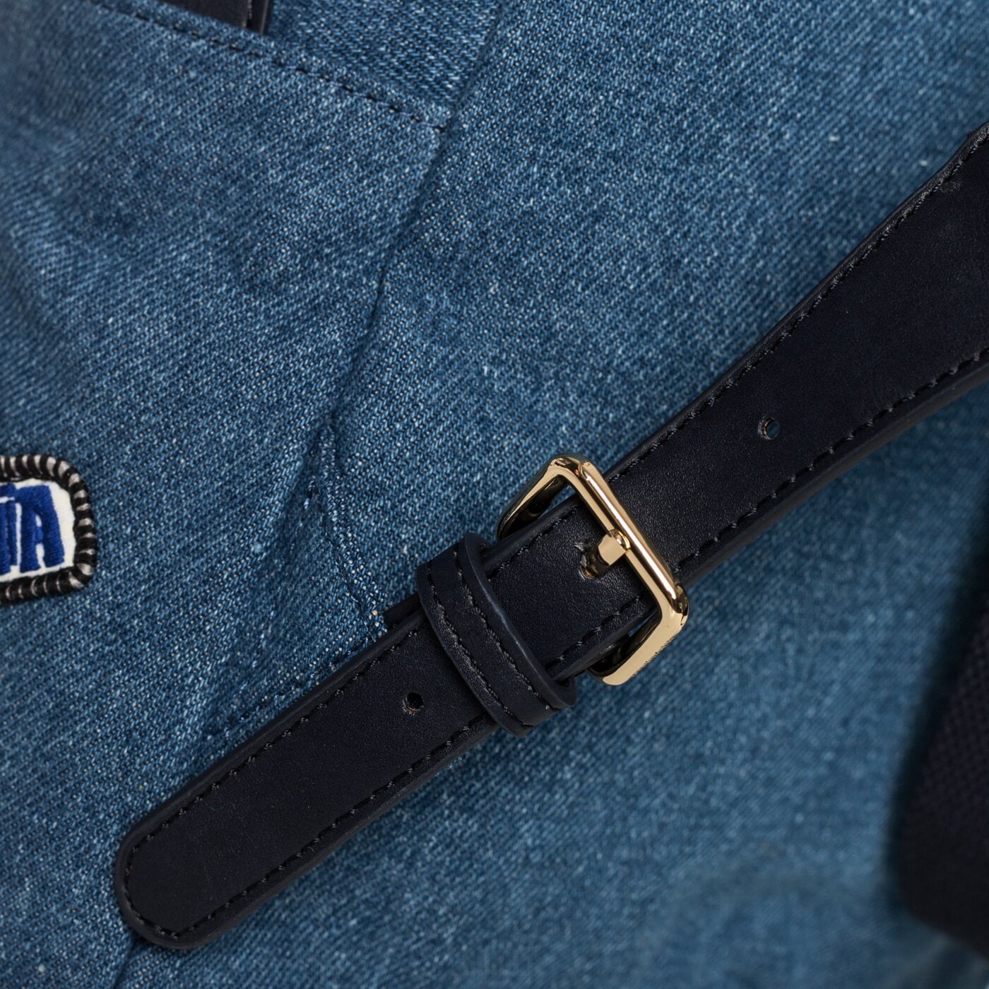 Damski plecak TOMMY HILFIGER PLECAK GIGI HAD ID BACKPAC aw0aw03910905 kolor granatowy