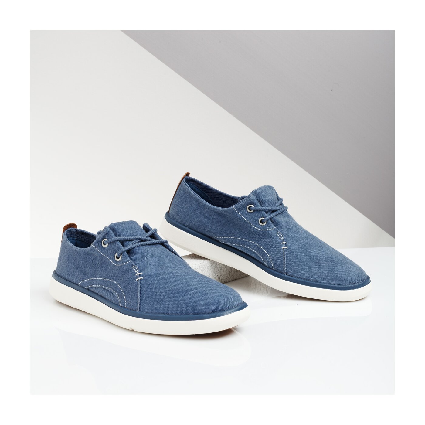 Męskie półbuty TIMBERLAND GATEWAY PIER CASUAL OXFORD tb0a1z134321 kolor niebieski
