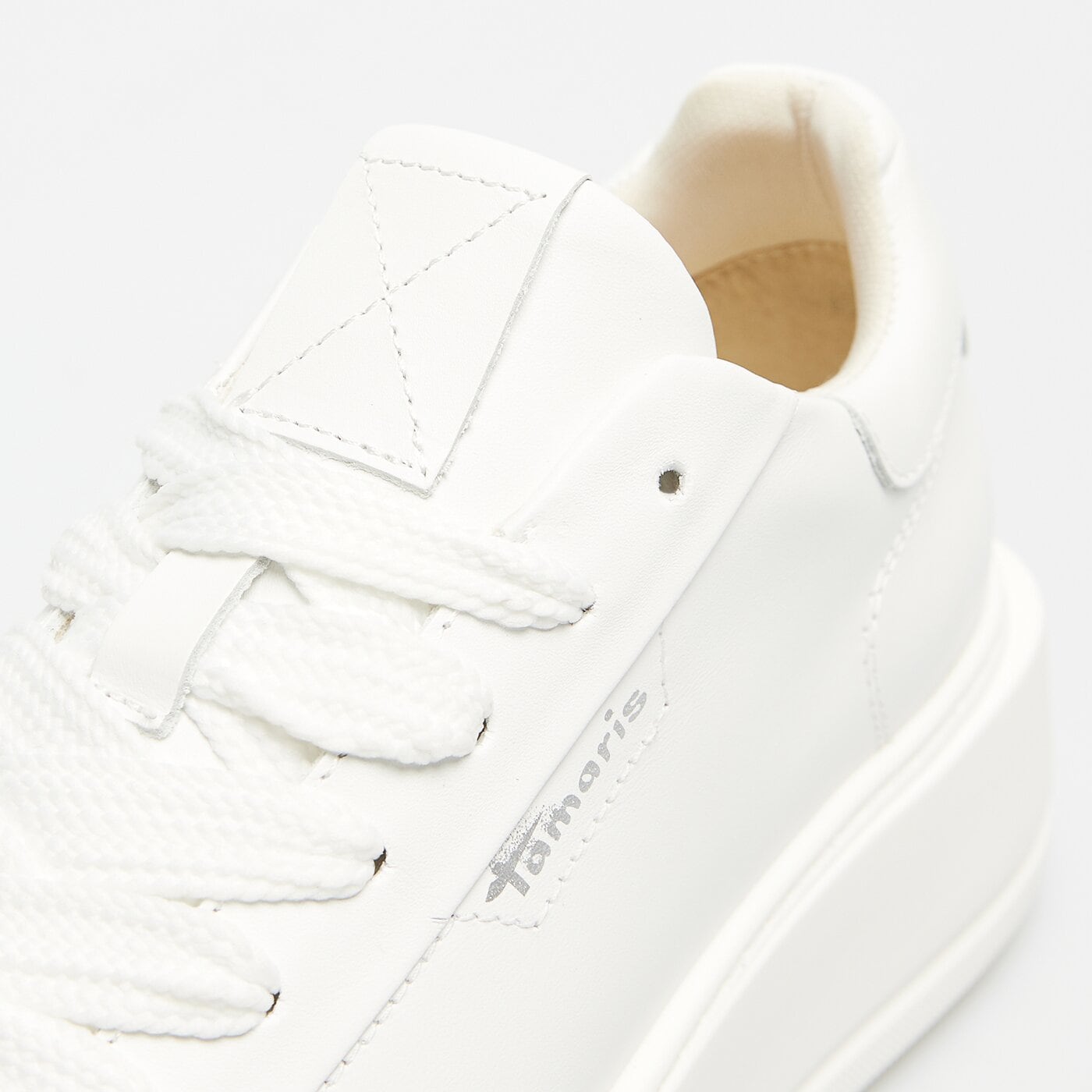 Damskie sneakersy (buty) TAMARIS WHITE PLATFORM SNEAKERS 12381241146 kolor biały