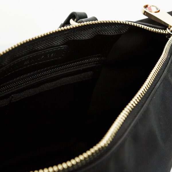 Damska torebka TOMMY HILFIGER TOREBKA POPPY SMALL TOTE aw0aw09697bds kolor czarny