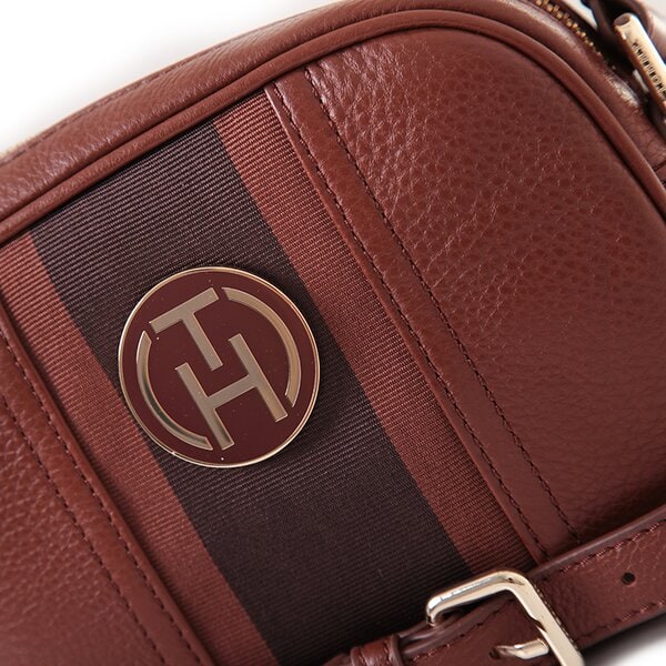 TOMMY HILFIGER TORBA BELLA MINI bw56924768906 kolor brązowy
