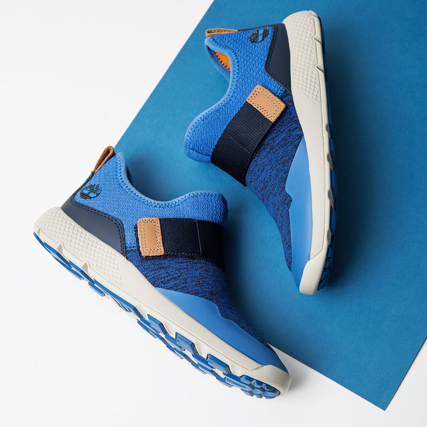 Dziecięce sneakersy (buty) TIMBERLAND FLYROAM FABRIC H&L OX a1lcr kolor niebieski