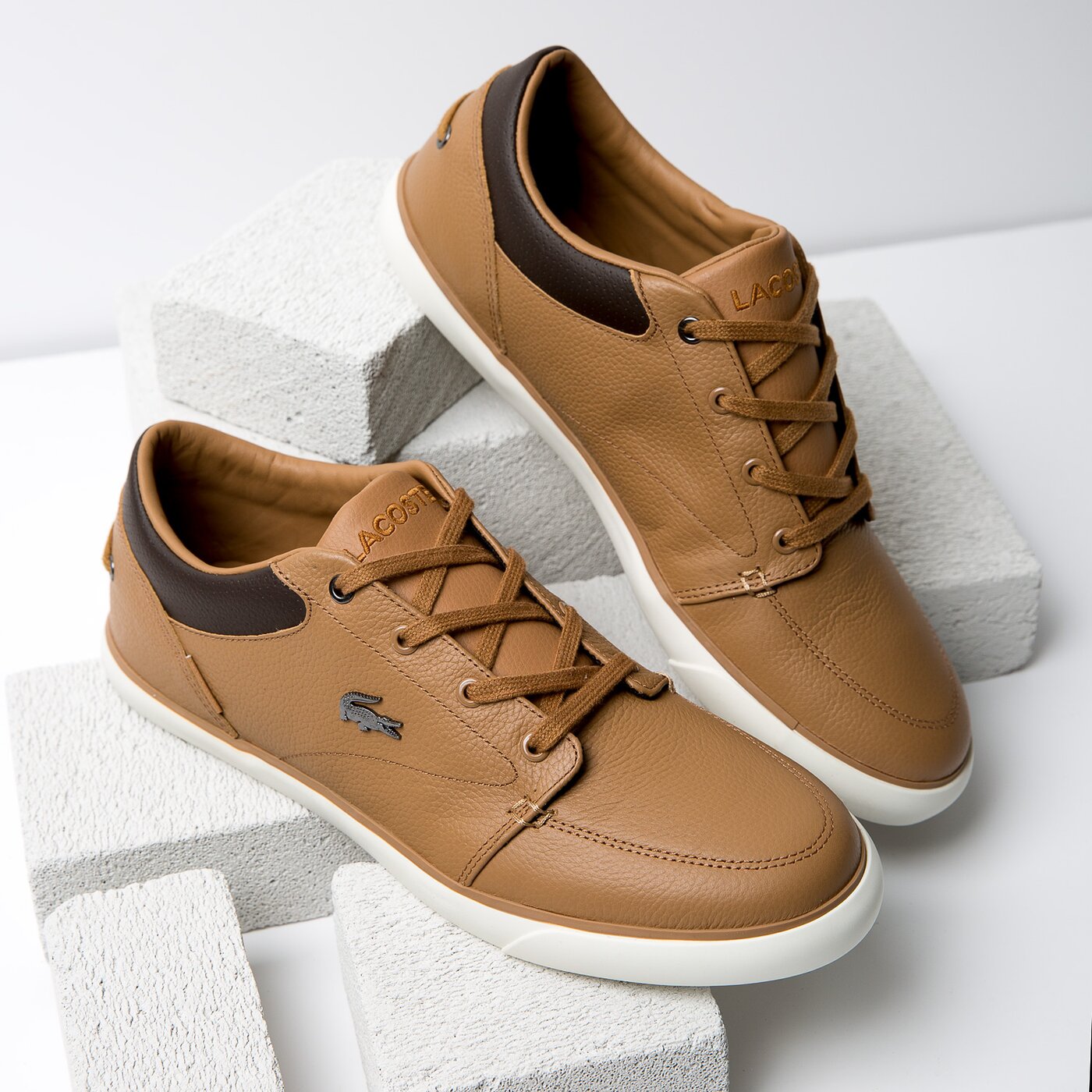 Męskie trampki LACOSTE BAYLISS 118 1 735cam00062b1 kolor brązowy