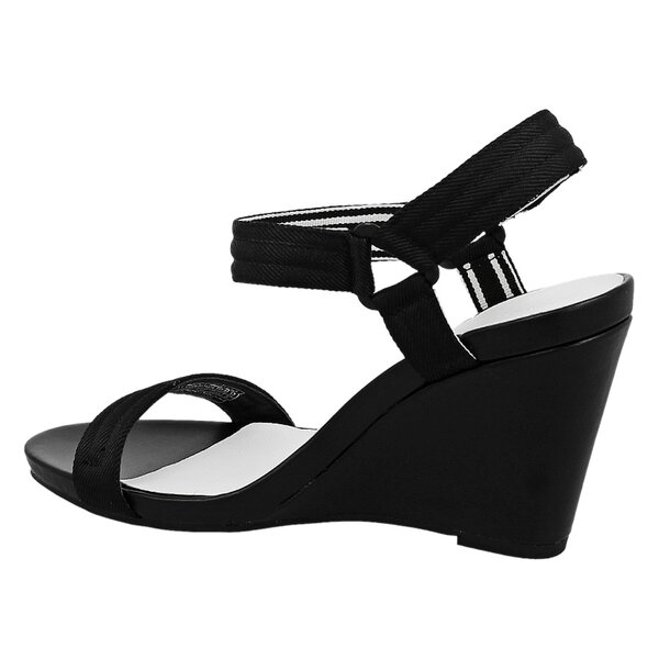 Damskie sandały LACOSTE KAROLY 729srw0121024 kolor czarny