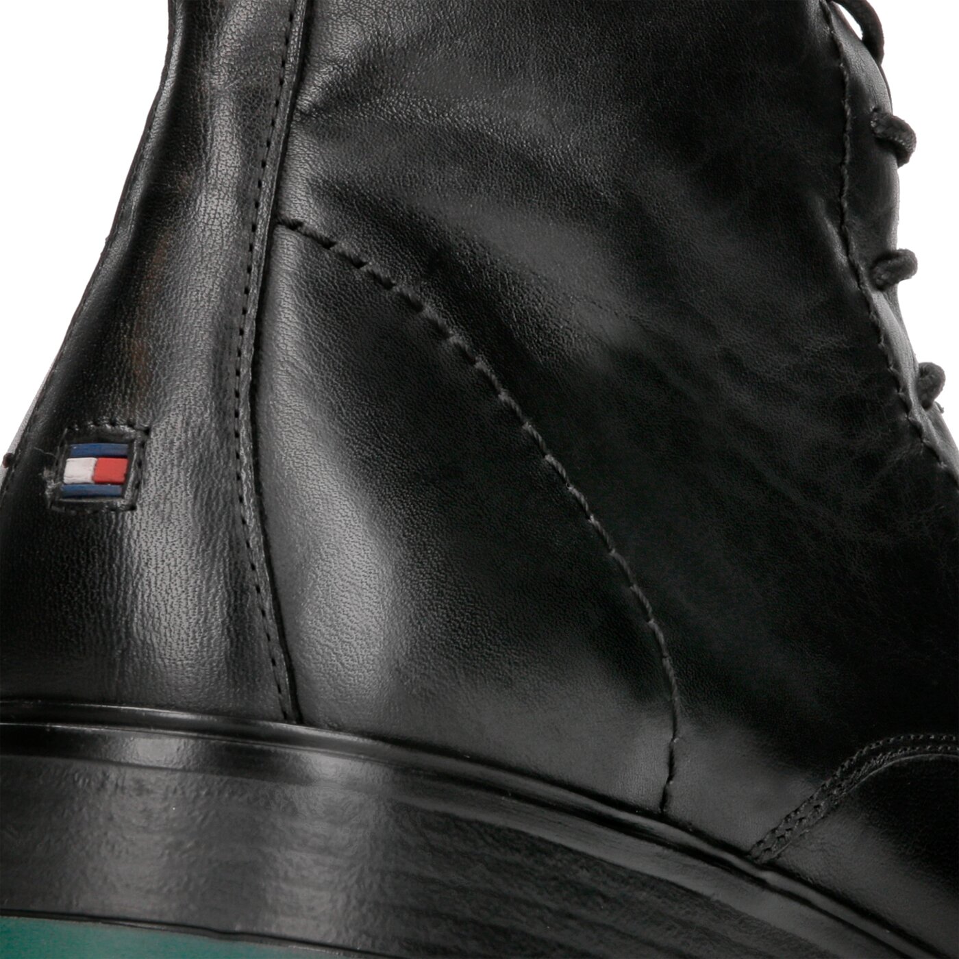 Męskie buty za kostkę TOMMY HILFIGER CLYDE 4A fm0fm01908990 kolor czarny