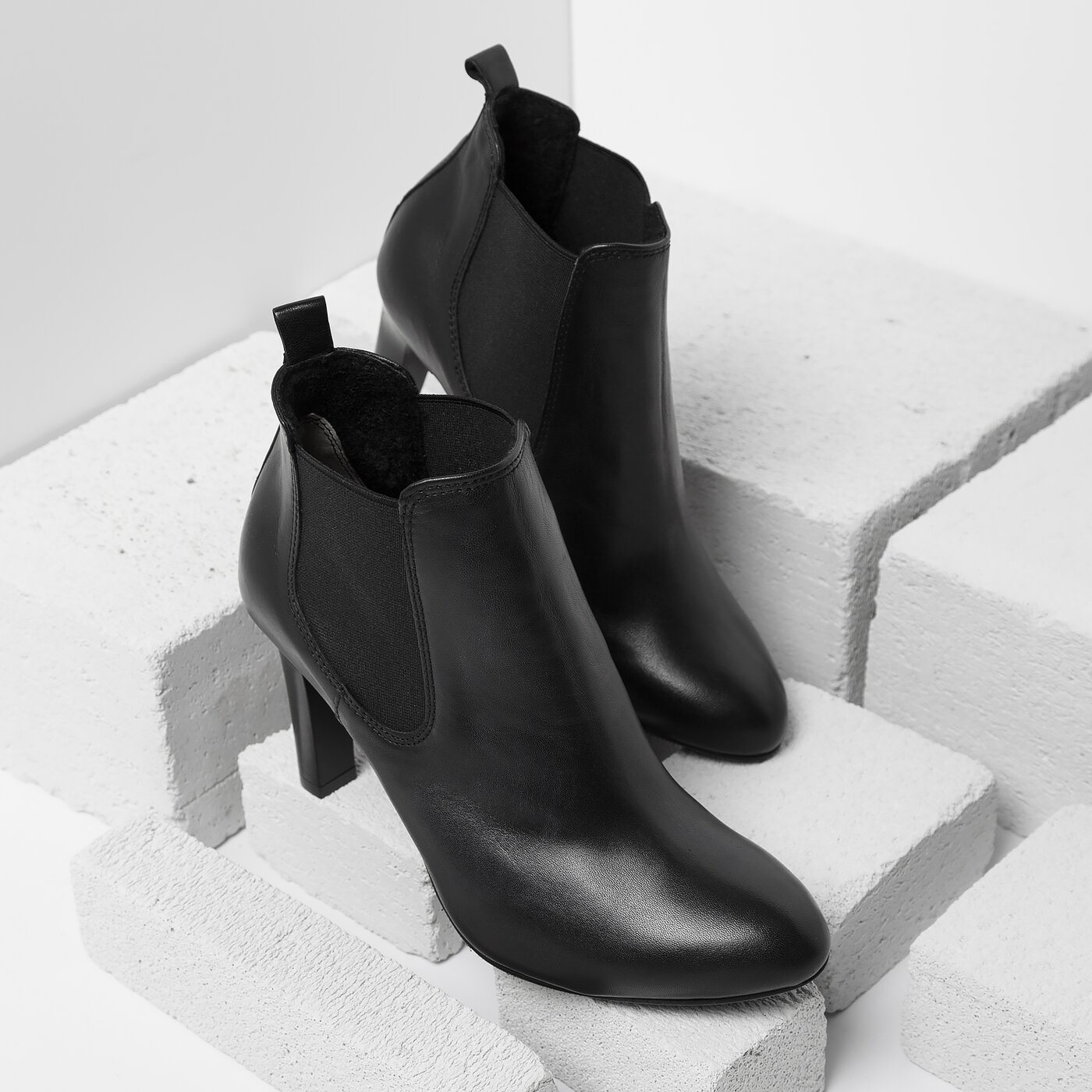 Damskie botki / sztyblety SYMBIOSIS BOTKI BLAIR SKÓRA LICOWA CZARNA 925001 kolor czarny