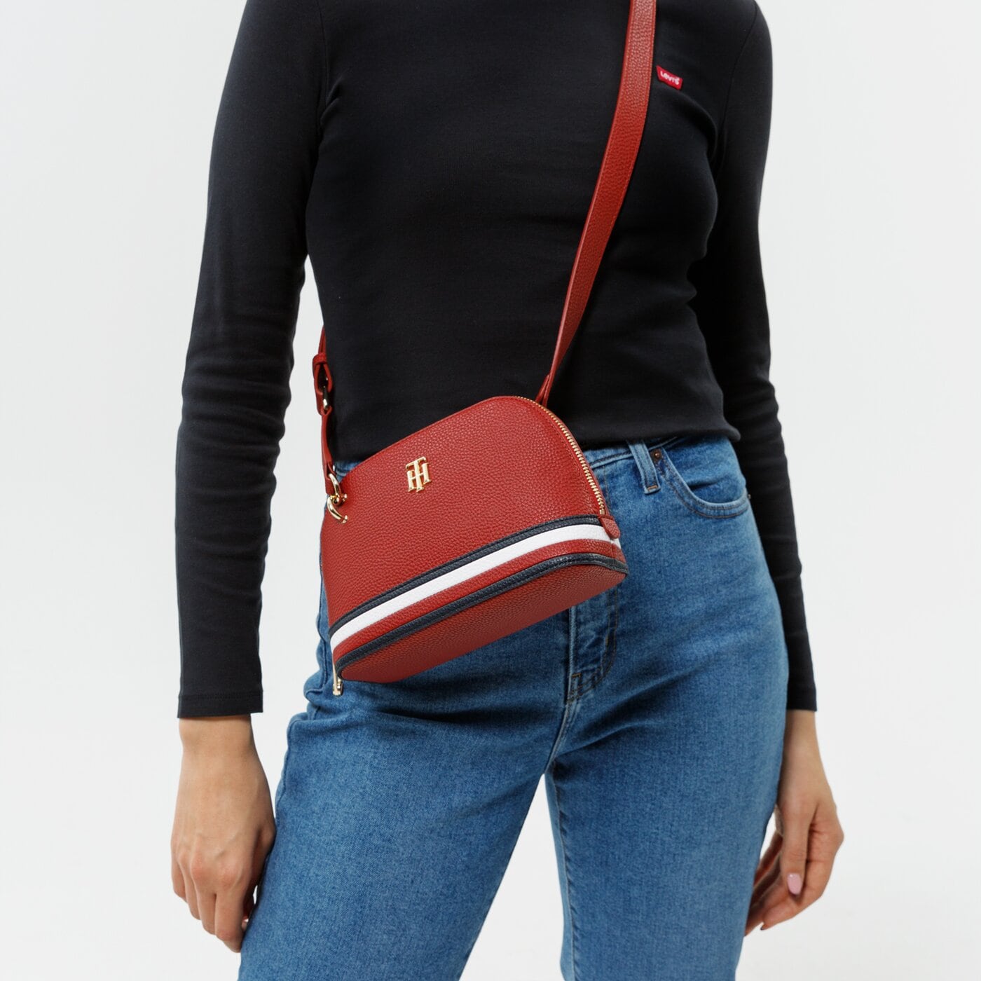 Damska torebka TOMMY HILFIGER TOREBKA TH ELEMENT CROSSOVER aw0aw10450xit kolor czerwony