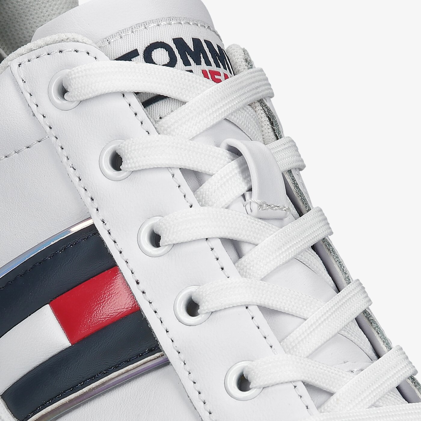 Damskie trampki TOMMY HILFIGER IRIDESCENT ICONIC SNEAKER en0en01353ybr kolor biały