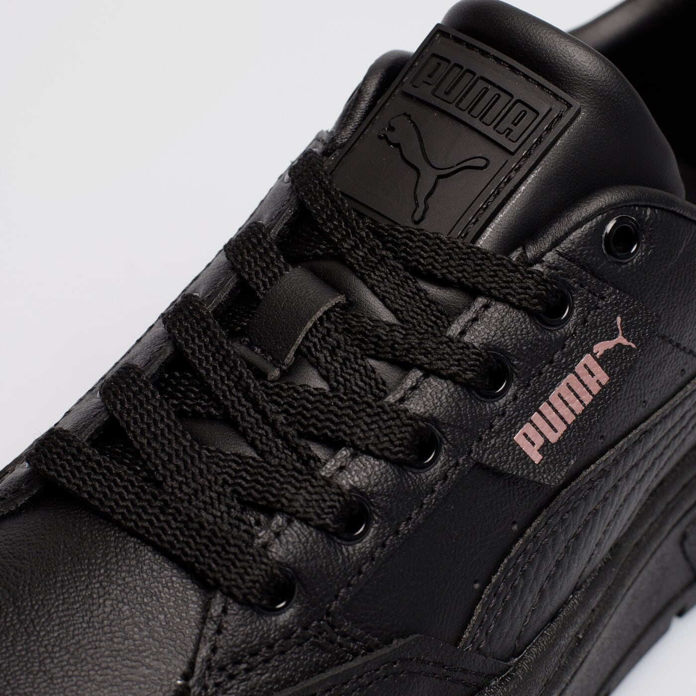 Damskie sneakersy (buty) PUMA MAYZE STACK LTHR WNS 38441202 kolor czarny