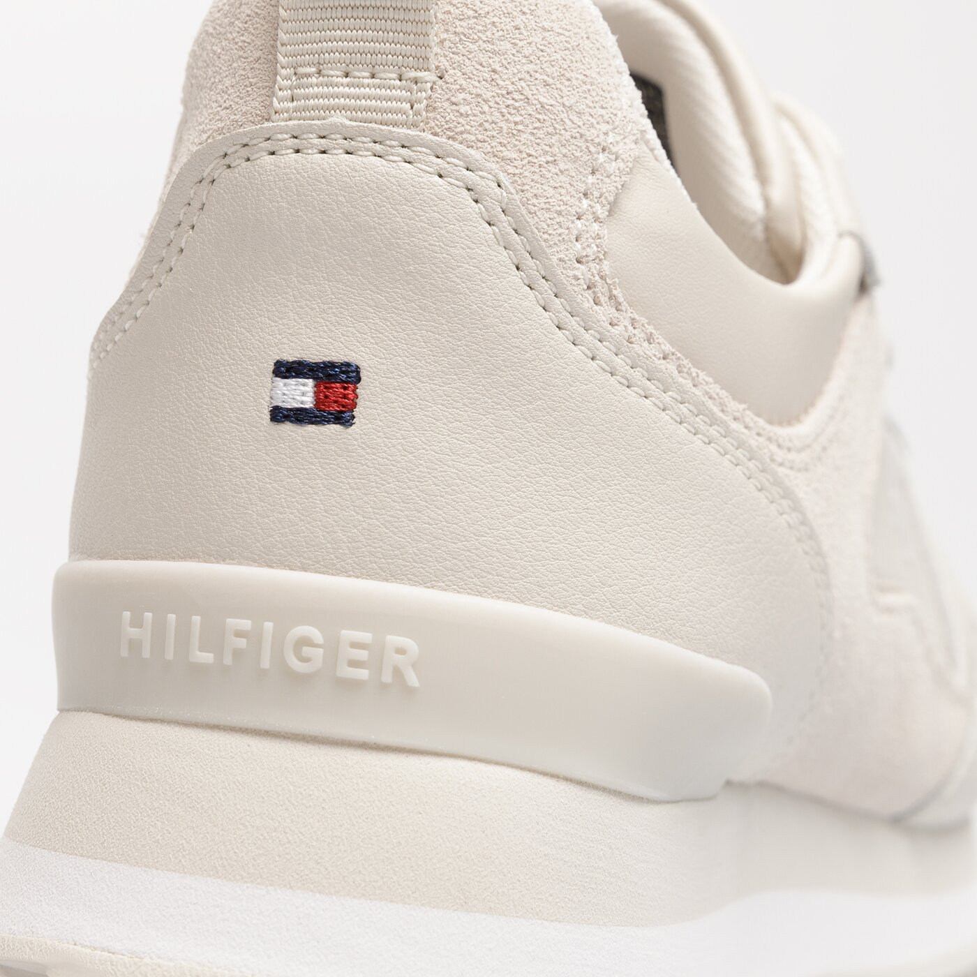 Damskie sneakersy (buty) TOMMY HILFIGER FEMININE ACTIVE SNEAKER fw0fw06528af4 kolor beżowy