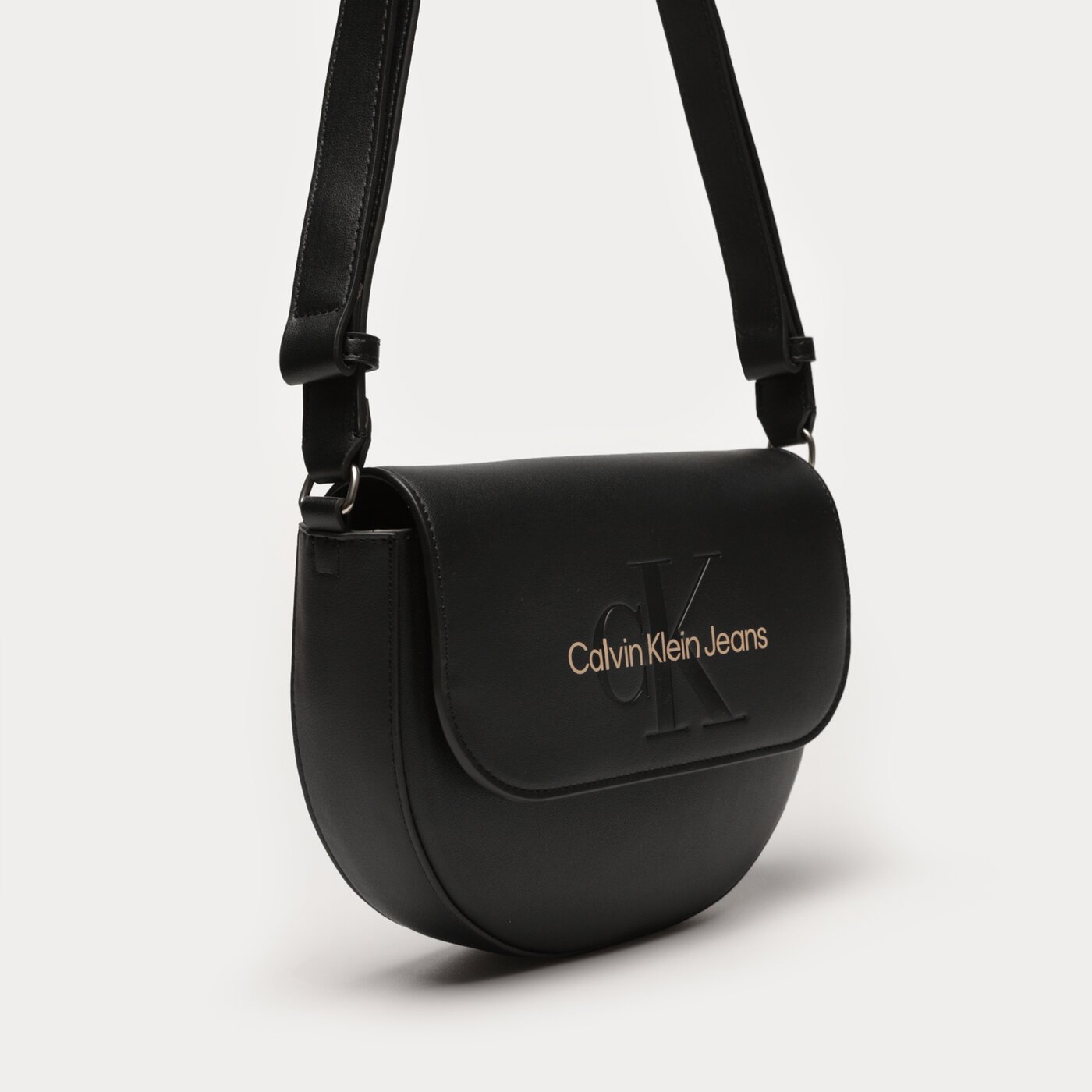 Damska torebka CALVIN KLEIN TOREBKA SCULPTED SADDLE BAG22 MONO k60k61122301f kolor czarny