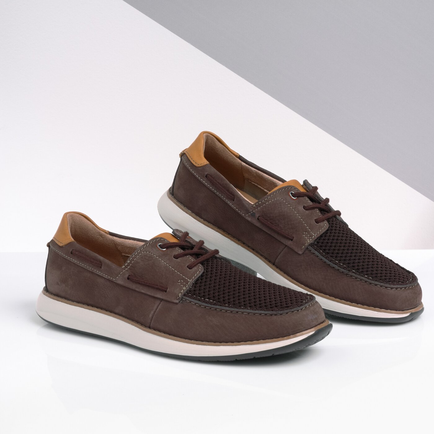 Męskie półbuty CLARKS UN PILOT LACE 26140958 kolor brązowy