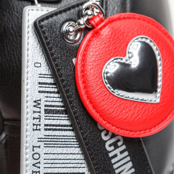 Damski plecak LOVE MOSCHINO PLECAK LOVE MOSCHINO TAGS jc4240pp0bkg0000 kolor czarny