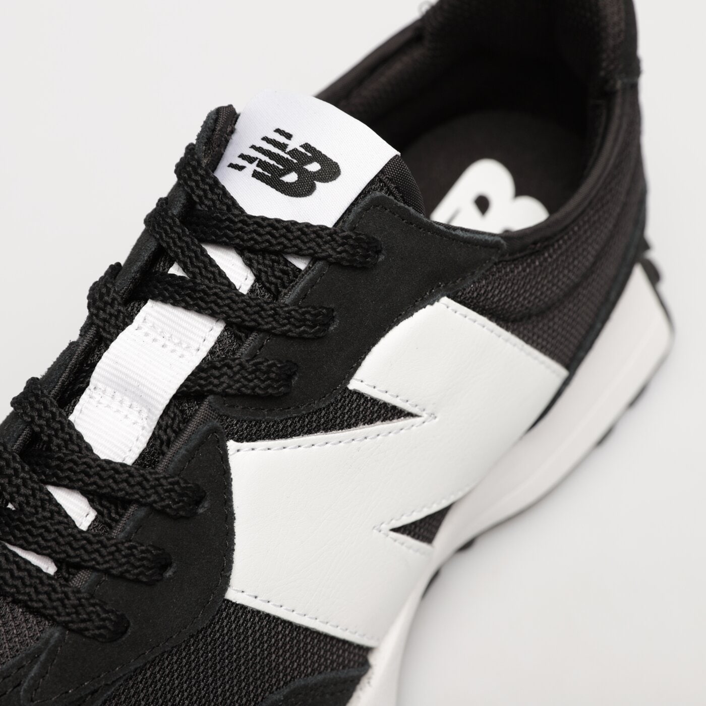 Męskie sneakersy (buty) NEW BALANCE 327  ms327cbw kolor czarny