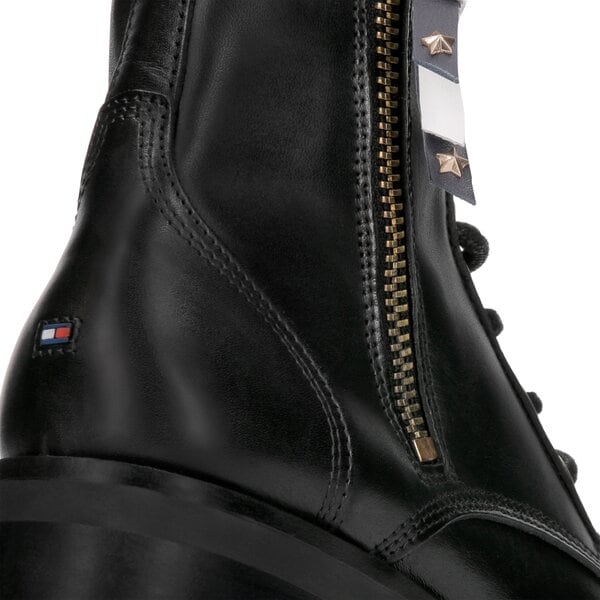 Damskie botki / sztyblety TOMMY HILFIGER CORPORATE TASSEL BIKER BOOT fw0fw03585990 kolor czarny