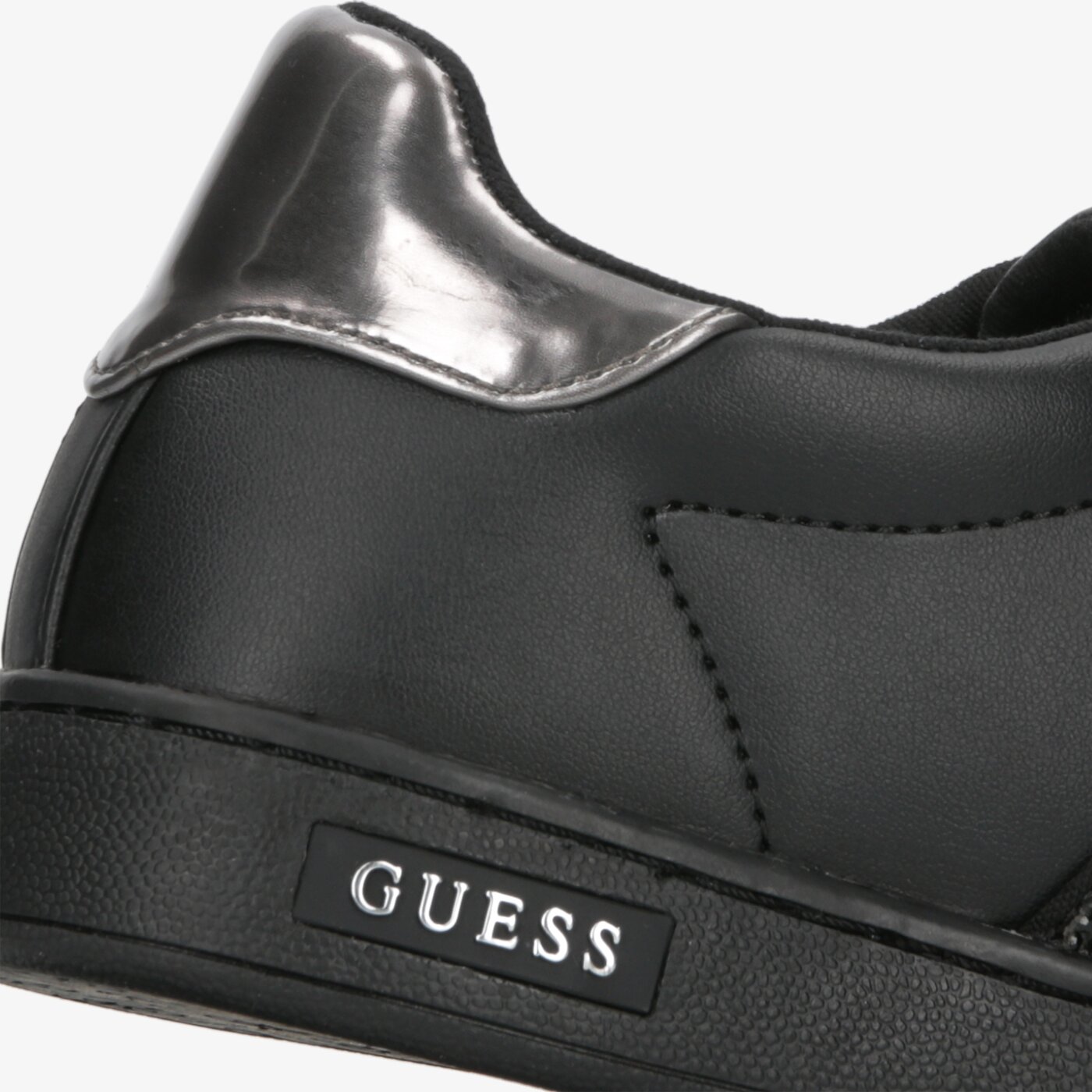 Damskie sneakersy (buty) GUESS CONNUR fl8corlea12black kolor czarny