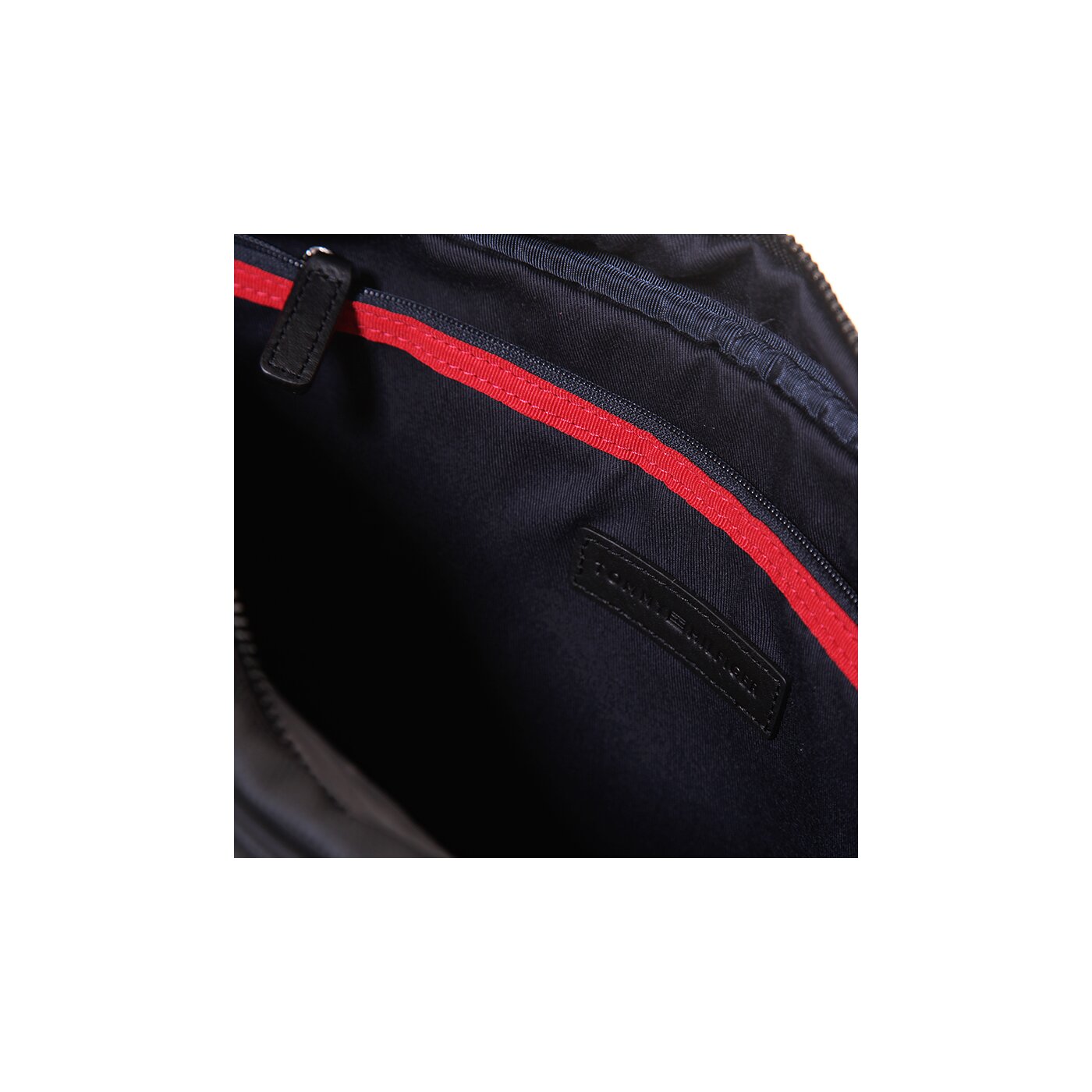 TOMMY HILFIGER TORBA WALKER COMPUTER BAG bm56923119990 kolor czarny