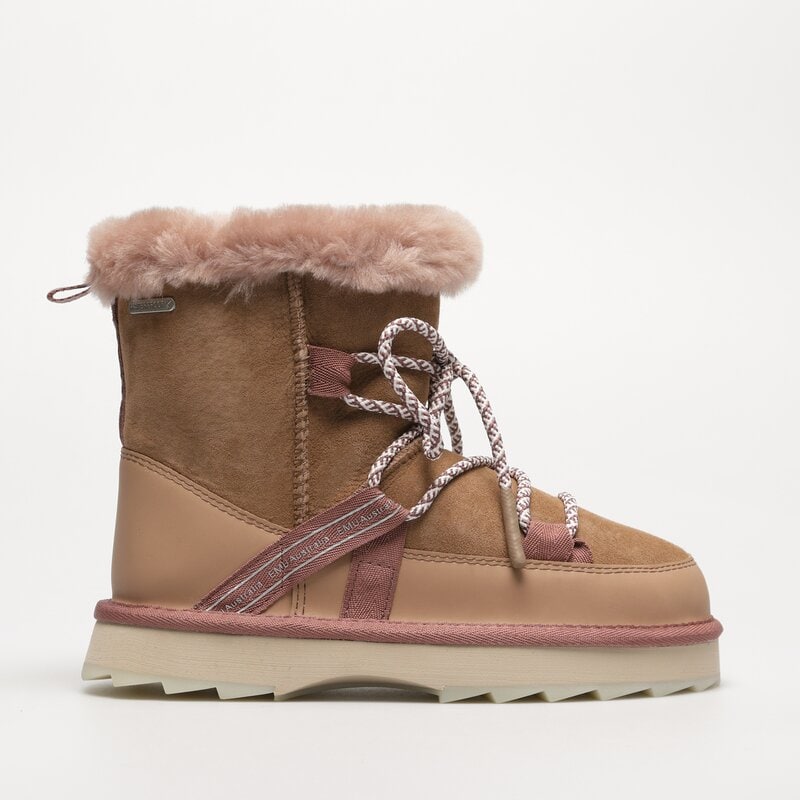 EMU AUSTRALIA BLURRED