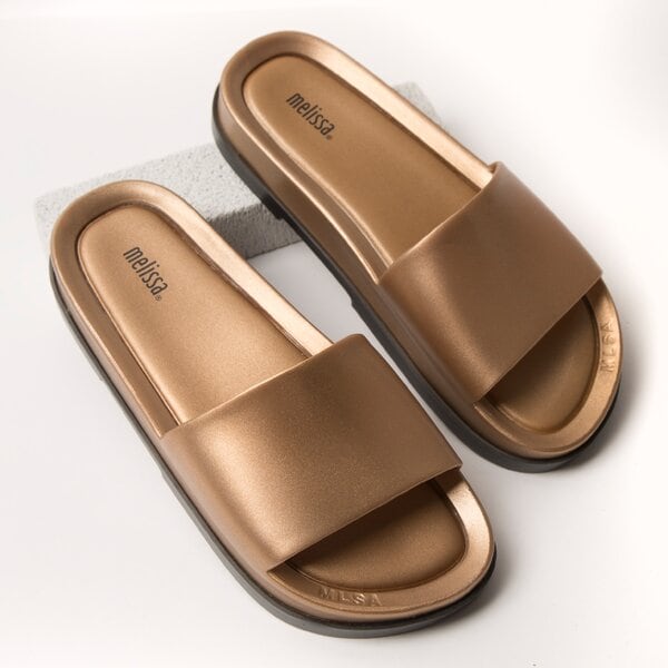 Damskie klapki MELISSA BEACH SLIDE PLATFORM 3235050919 kolor złoty