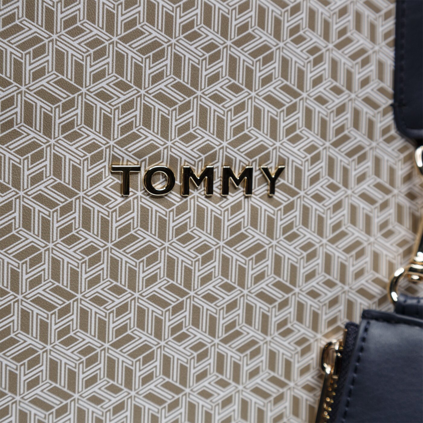 Damska torebka TOMMY HILFIGER TOREBKA ICONIC TOTE MONOGRAM aw0aw08318aep kolor multicolor