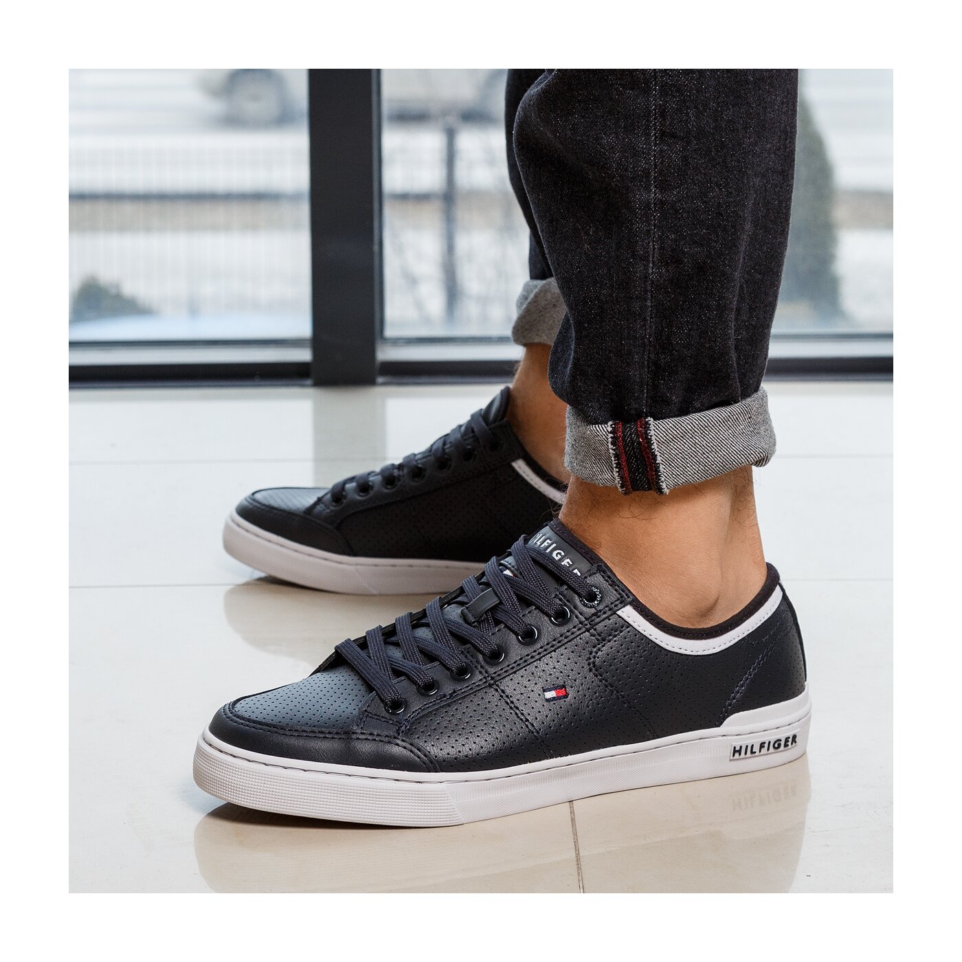 Męskie trampki TOMMY HILFIGER H2285ARRINGTON 5A fm0fm00552403 kolor granatowy