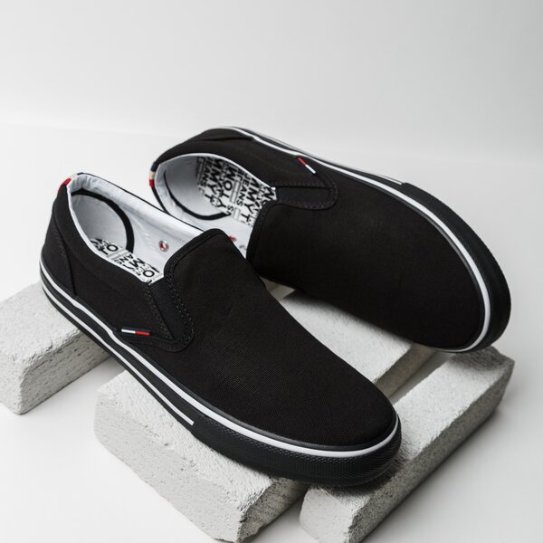 Męskie trampki TOMMY HILFIGER TOMMY JEANS TEXTILE SLIP ON em0em00002990 kolor czarny