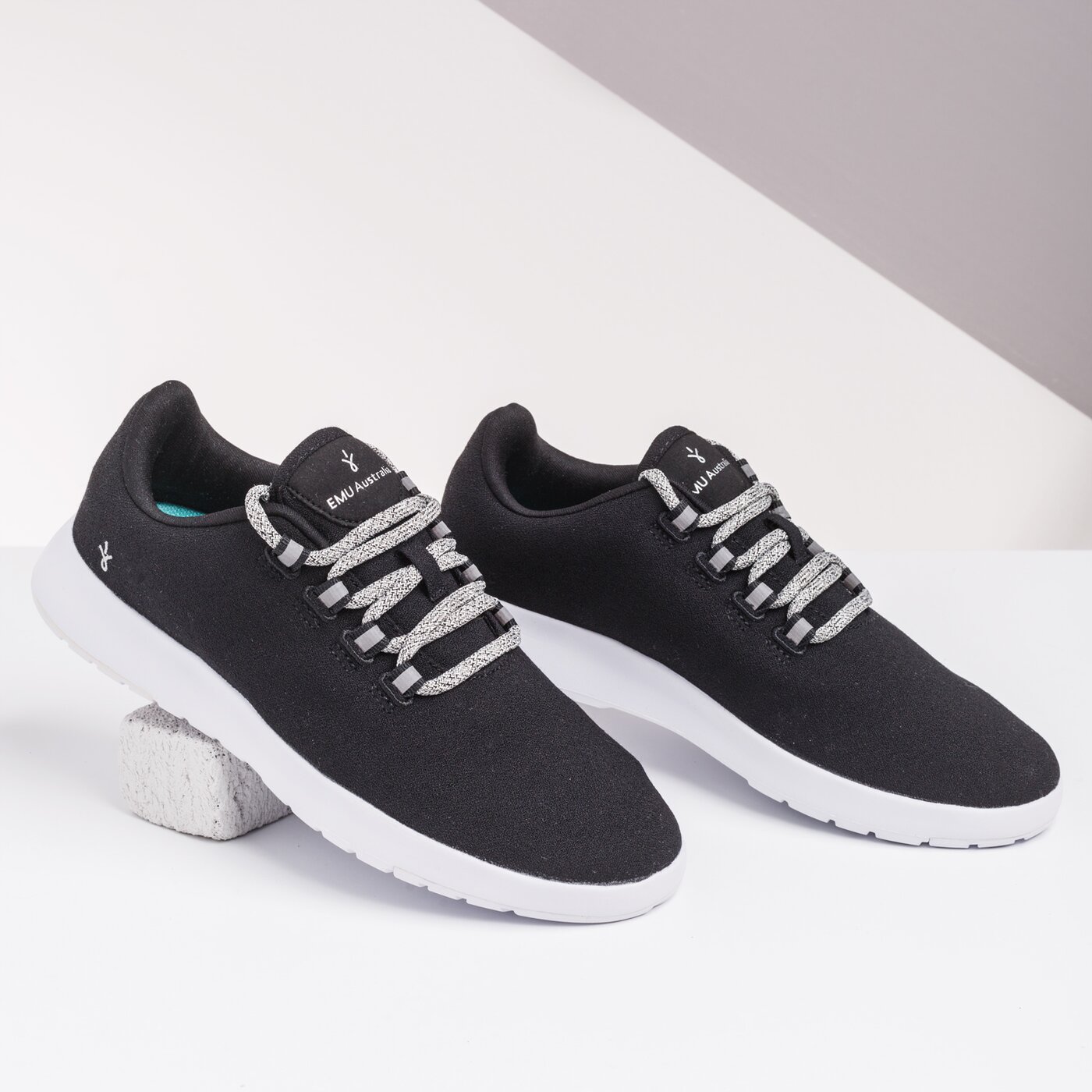 Damskie sneakersy (buty) EMU AUSTRALIA BARKLY w12153black kolor czarny