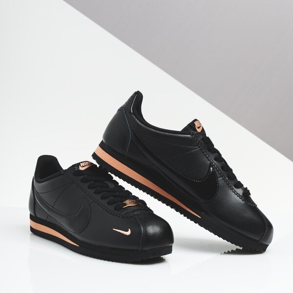 Damskie sneakersy (buty) NIKE WMNS CLASSIC CORTEZ PREM 905614010 kolor czarny