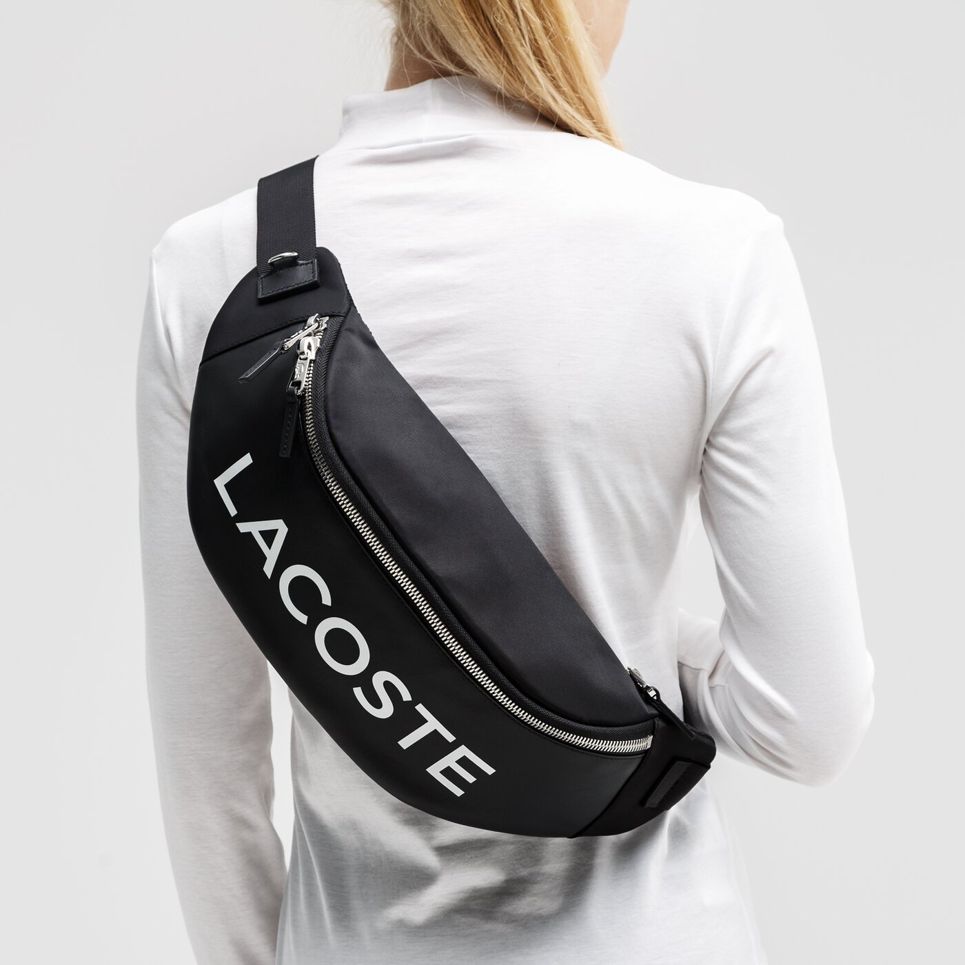 Damska nerka / saszetka LACOSTE TORBA WAISTBAG nh3286ia279 kolor czarny