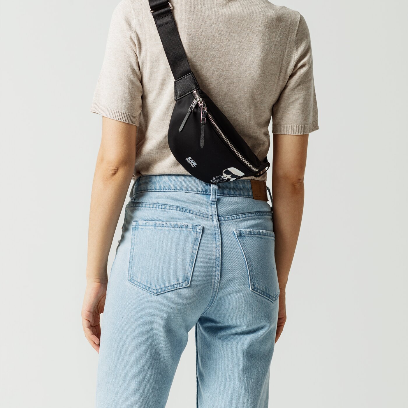 Damska nerka / saszetka KARL LAGERFELD TOREBKA BUMBAG 3086999 kolor czarny