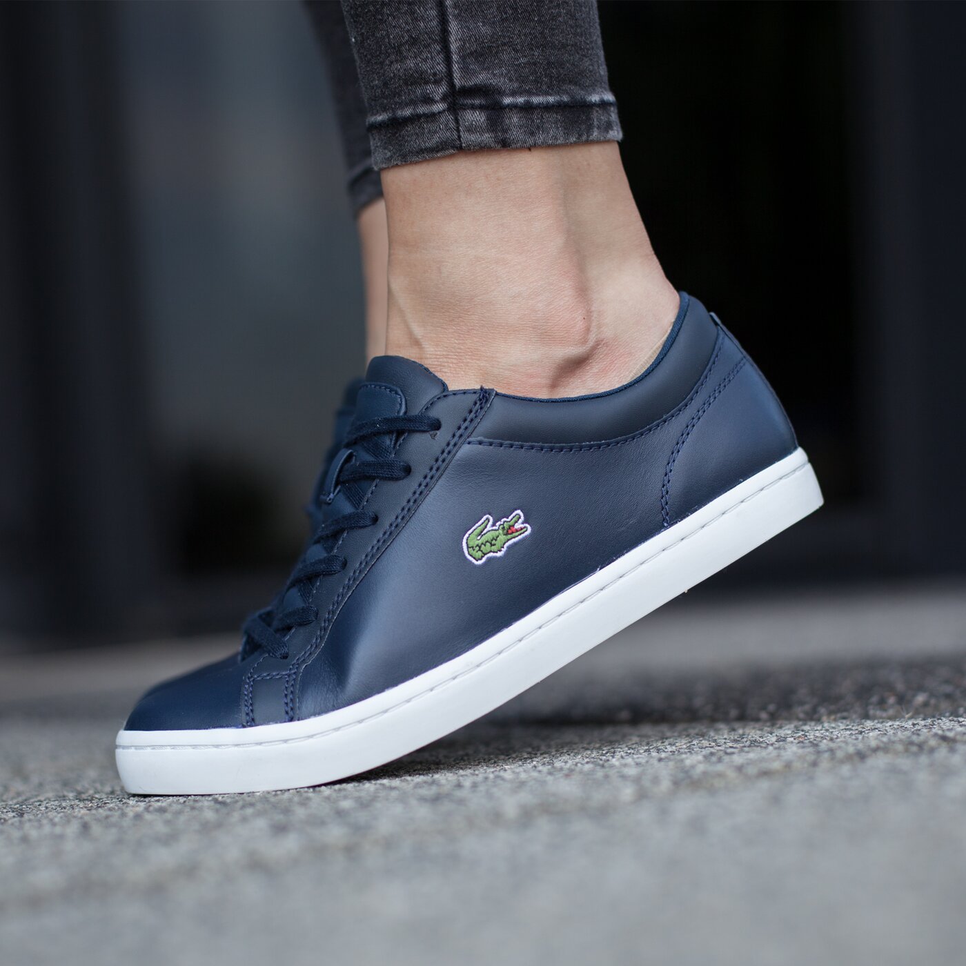 Damskie sneakersy (buty) LACOSTE STRAIGHTSET BL 1 732spw0133003 kolor granatowy