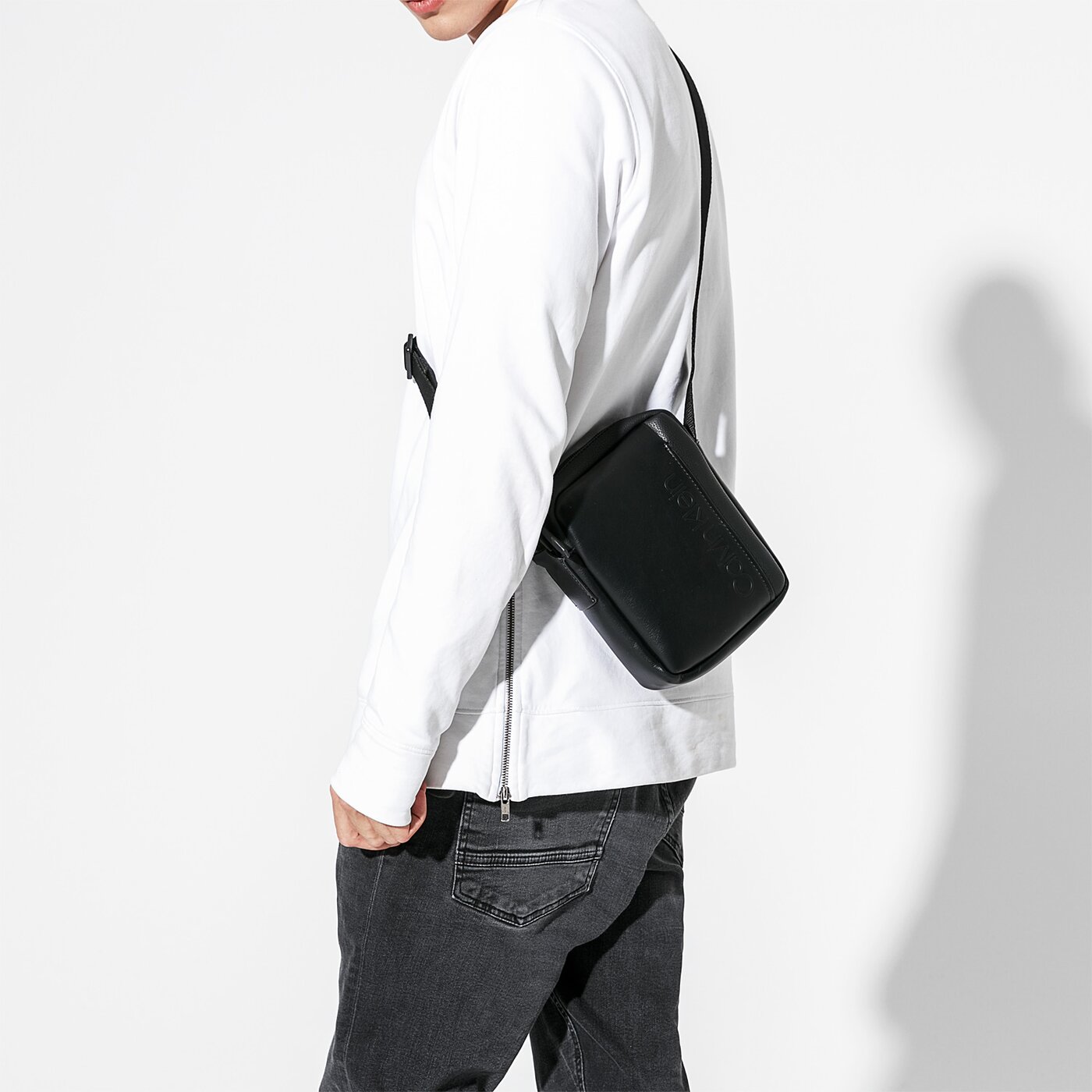 CALVIN KLEIN TORBA ELEVATED LOGO MINI REPORTER k50k503883001 kolor czarny